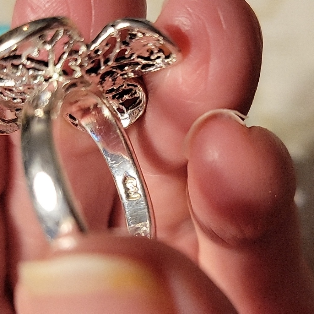 Pretty Flower Ring - image 3